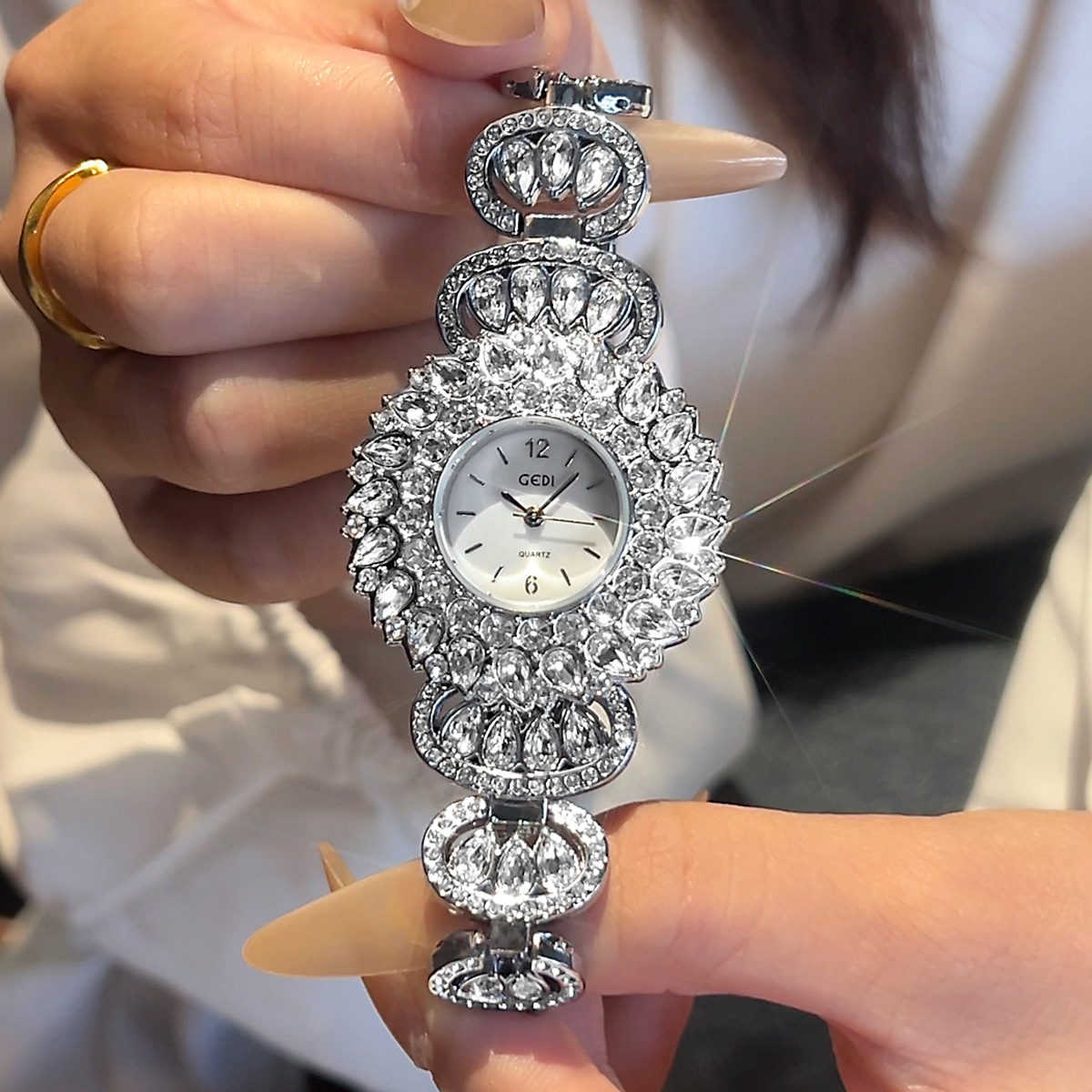 UTHAI CQ443 Fashionable Luxury - Luxury Ceramic Watch recension och pris