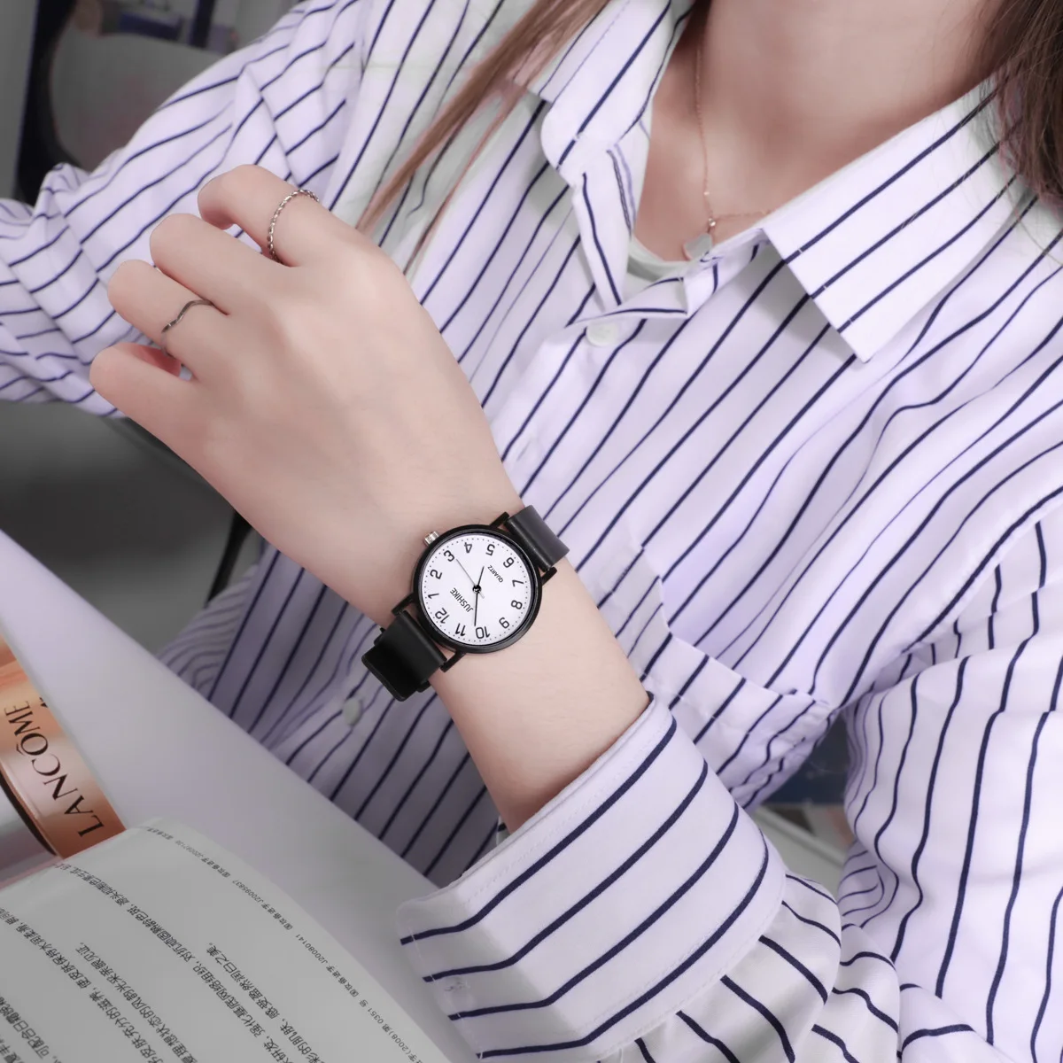 Simple Black Watch Quartz Watc - Ladies Fashion Watch recension och pris